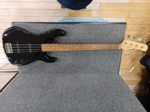 Kramer electric bass - electric,