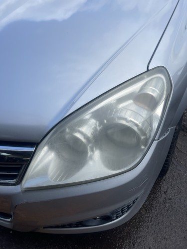 Vauxhall astra headlight - h,