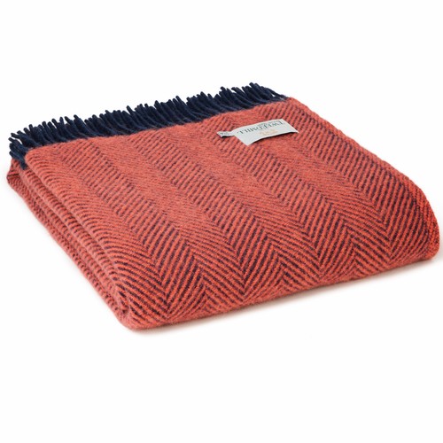 Tweedmill 100 wool - 100%,