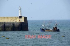 PHOTO  RETURNING TO PORT A