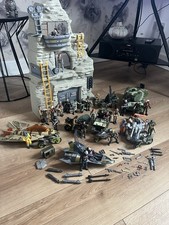 Large Bundle of Army Toys and Figures Various Makes and Models