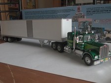 Iconic Replicas - The MOVIN ON