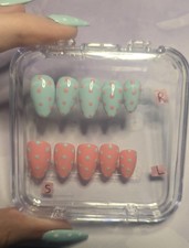 Press nails - press-on,