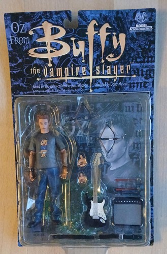 Action figure new - oz,