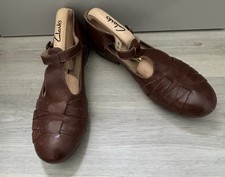 FLY LONDON Brown Leather T-Bar Fisherman Sandals / Shoes - Size EU 42 UK 8