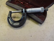 0-1" micrometer Starrett +