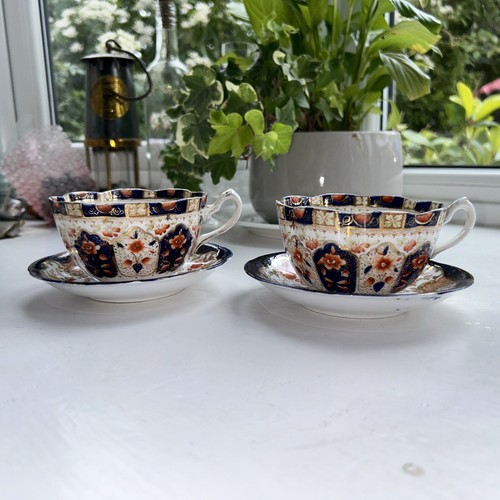 Royal crown derby hand - royal,