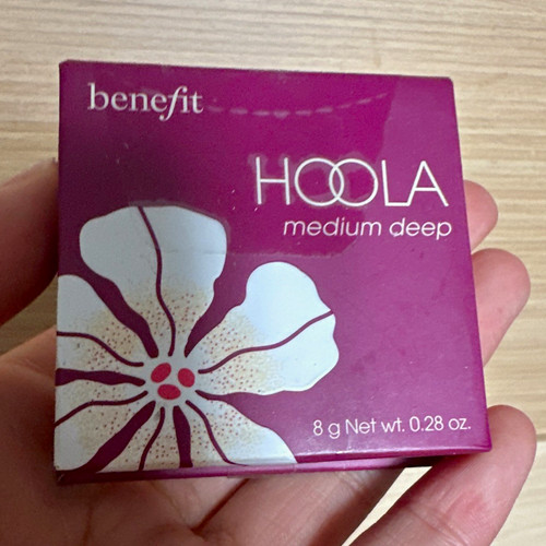 Benefit hoola medium deep - hoola,