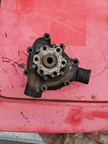 Unimog om364 water pump - om364,
