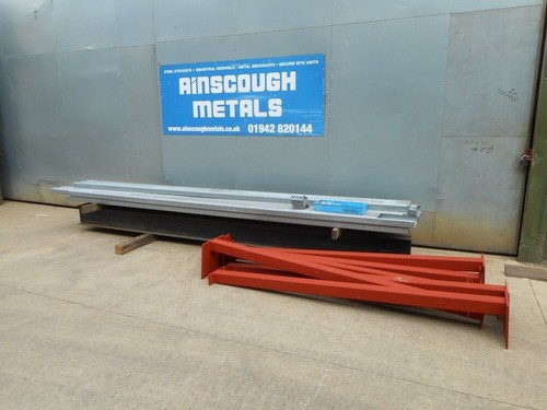Mezzanine floor used - mezzanine,