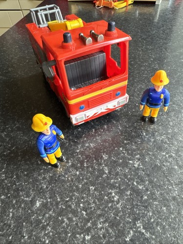 Fireman sam fire engine and - fireman,