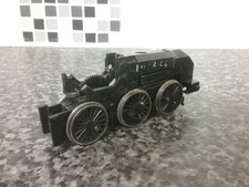 OO GAUGE MAINLINE MOTORIZED LOCO CHASSIS MISSING MOTOR SPARES OR REPAIRS