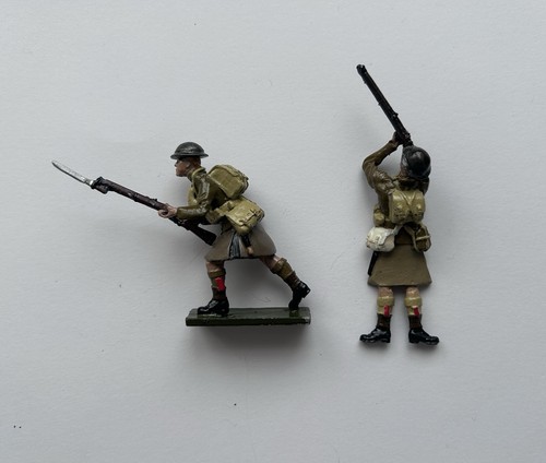 Vintage metal army soldier - x2,