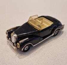 Corgi - Mercedes-Benz 300S -