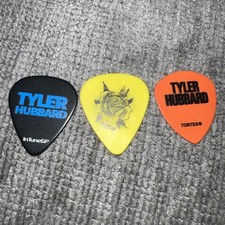 Tyler Hubbard Guitar Pick Set