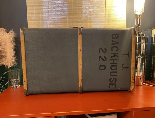 Vintage ww2 travel suitcase - ww2,