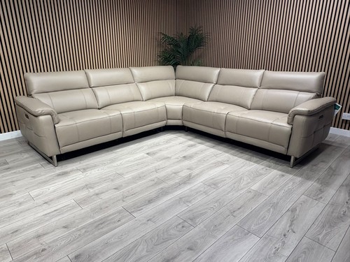 Furniture village moet - furniture, large