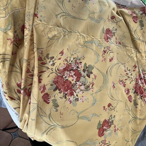 Mulberry fabric arabesque 4 - mulberry,