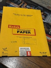 8 X VINTAGE KODAK Photographic Paper, Bromesko Silk Paper 18x24 Unopened