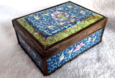 ANTIQUE CHINESE PORCELAIN &