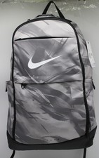 Nike Brasilia 9.5 Medium