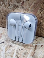 Genuine Apple iPhone Ear Pods wired 3.5mm Headphones Earphones.