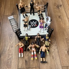 WWE - Tough Talkers wrestling ring working +12 figures 