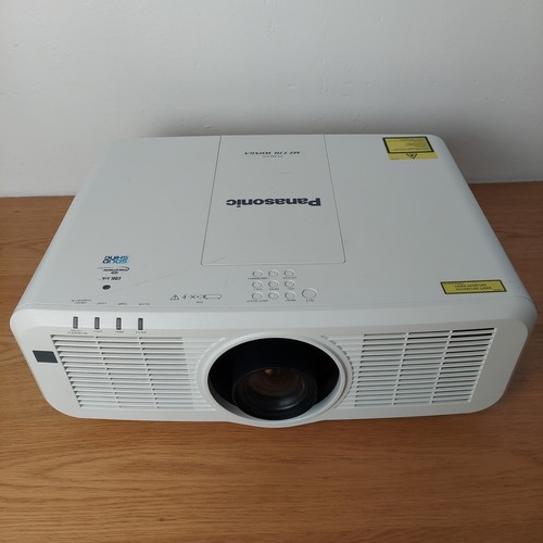 Panasonic mz770 wuxga 8000 - panasonic, pt-mz770
