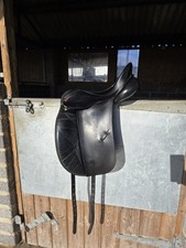 Albion Dressage Saddle 17" MW
