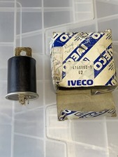 iveco 4146960 24v Relay intermittently lights emergency truck