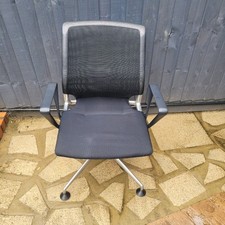  Vitra Meda Chair By Alberto l