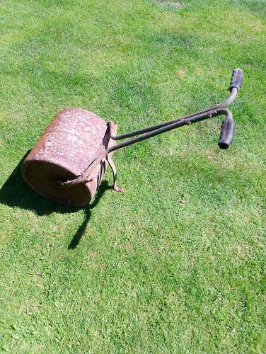 Very heavy metal lawn - heavy,