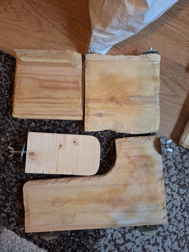 Mixed size wooden shelves - mixed,