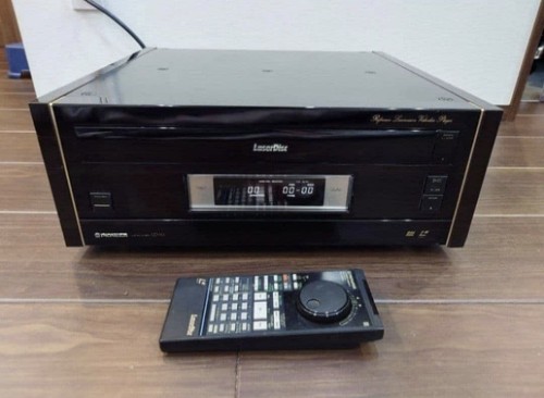 Pioneer laserdisc player - ld-x1,