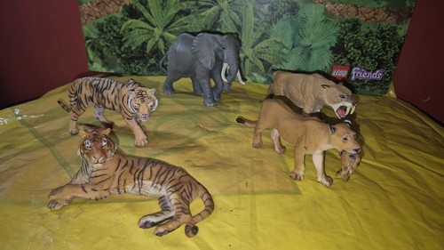 Papo tigers cubs family - tigers,