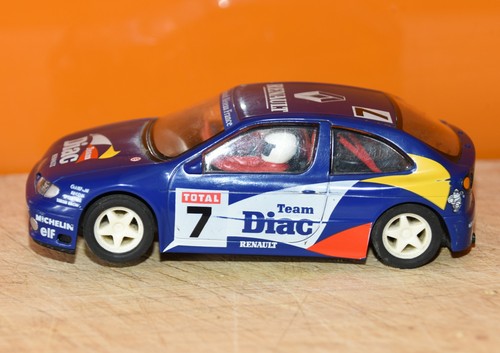 Hornby renault slot car - renault, team