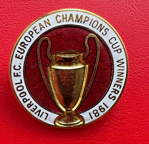 Liverpool enamel pin - f, c