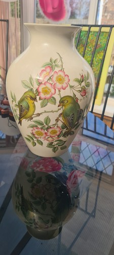 Greenfinch summer flowers - on,