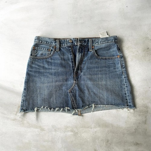Levi women denim skirt - denim, w30