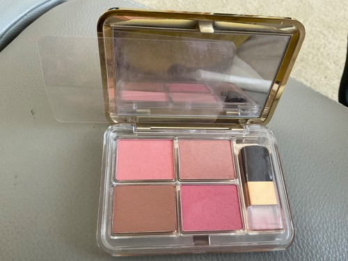 Estee lauder deluxe all - deluxe,
