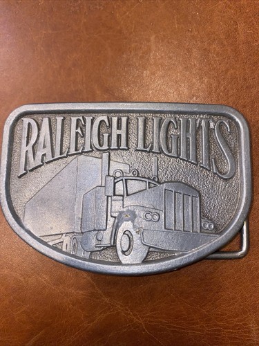 Raleigh lights semi truck - /,