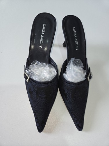 Laura ashley vtg navy blue - laura,