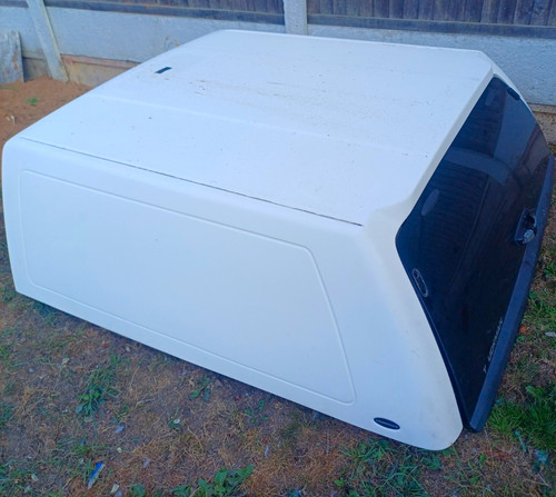 Toyota hilux truckman top - toyota,