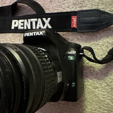 Pentax IST D S DSLR Camera +