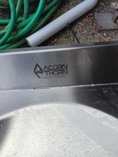 Acorn Thorn Drinking Fountain