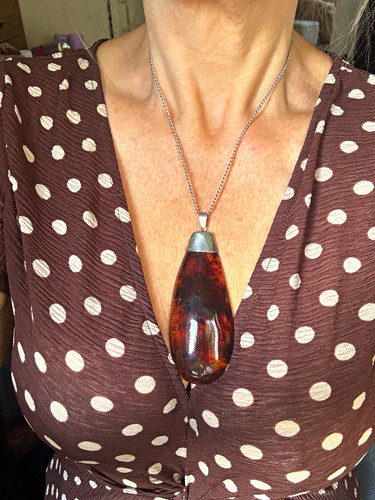 Vintage large amber teardrop - large,