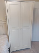 3 Piece BEDROOM FURNITURE SET- Wardrobe, Chest of Drawers & Bedside Table/cream