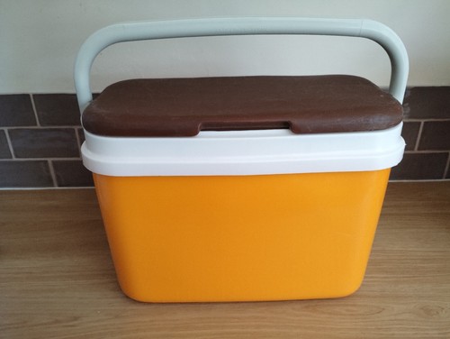 Vintage retro 1970 orange - vintage,