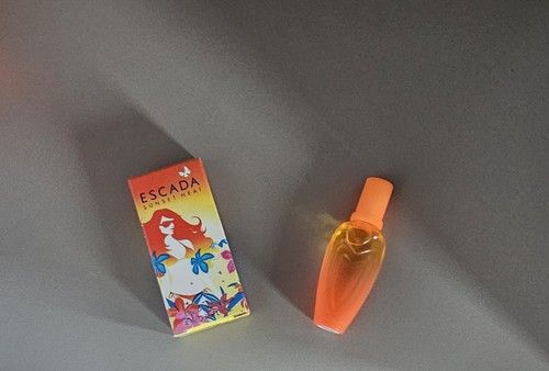New escada sunset heat - new,