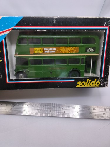 Bus green double decker line - decker,